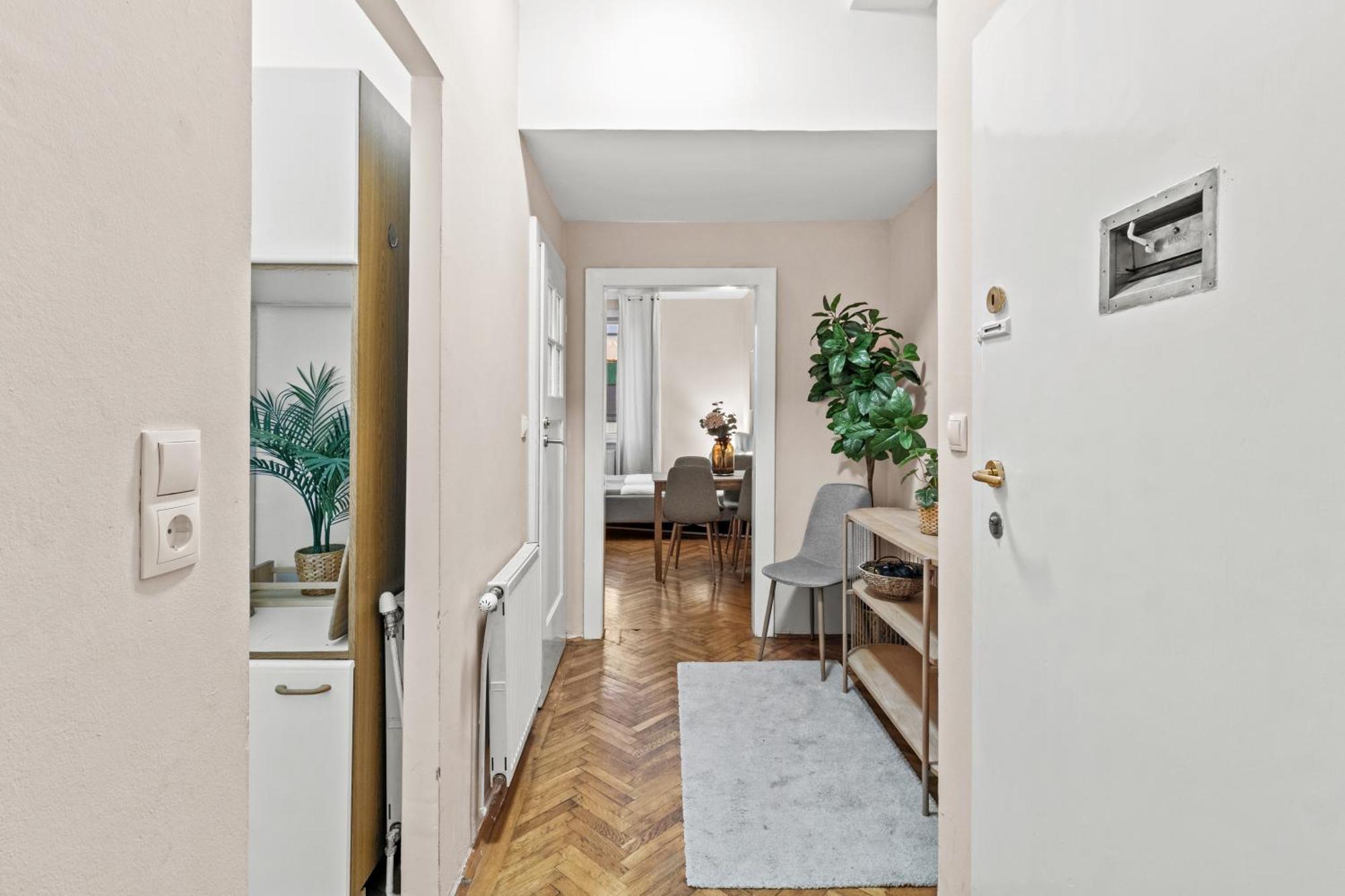 Modern Apartment, 3 Min To "U3 Neubaugasse" Wien Eksteriør bilde